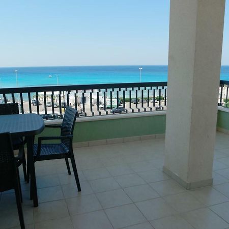 Attico Galilei Fronte Mare By Salentoville Gallipoli Exterior foto