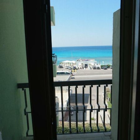 Attico Galilei Fronte Mare By Salentoville Gallipoli Exterior foto
